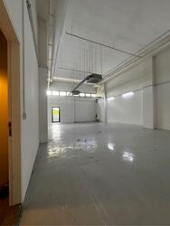 100 Pasir Panjang (D5), Factory #570700011